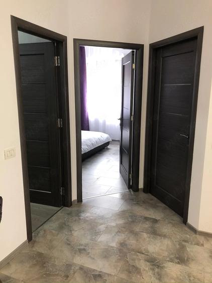 Apartament cu 3 camere decomandat în Exterior Vest