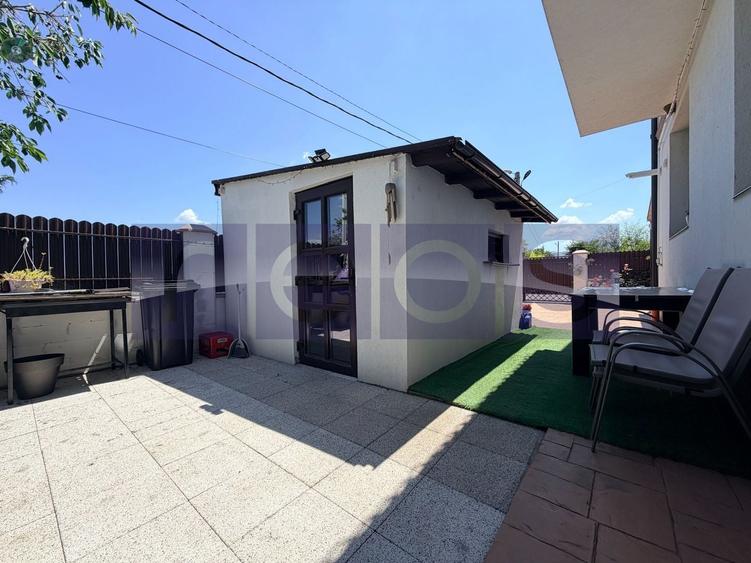 Duplex cu 4 camere cu Canalizare în Central