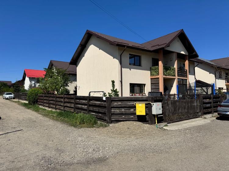 Casă cu 4 camere cu Teren 270 Mp în Valea Lupului