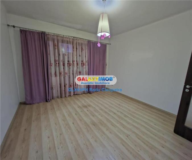 Apartament cu 4 camere decomandat în Ultracentral