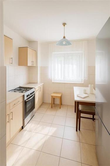 Apartament cu 4 camere decomandat în Nufărul