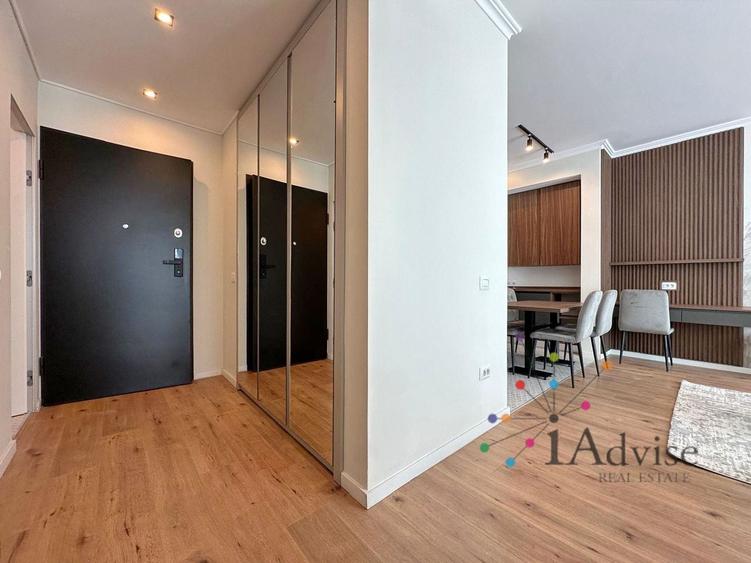 Apartament cu 2 camere decomandat, mobilat în Central