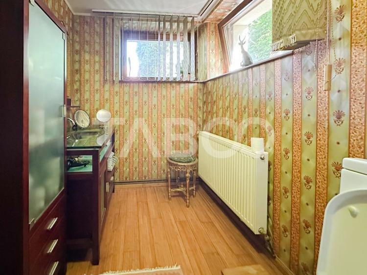 Apartament cu 3 camere decomandat, mobilat în Andrei Mureșanu