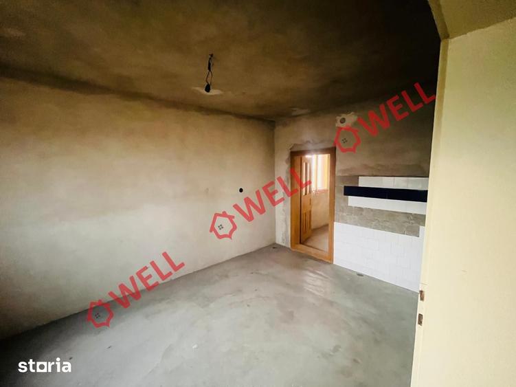 Casă cu 4 camere cu Teren 2000 Mp în Brateș