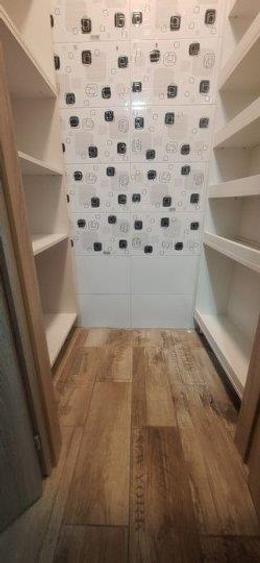 Apartament cu 2 camere decomandat, mobilat în Tei