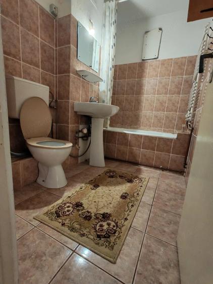 Apartament cu 2 camere semidecomandat în Spitalul Județean