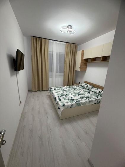 Apartament cu 2 camere decomandat în Roșu