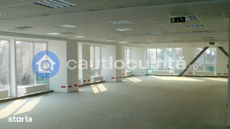 Spațiu comercial, de 200 mp, în Dămăroaia