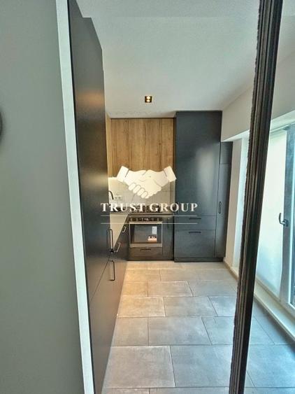 Apartament cu 3 camere decomandat în Aviației