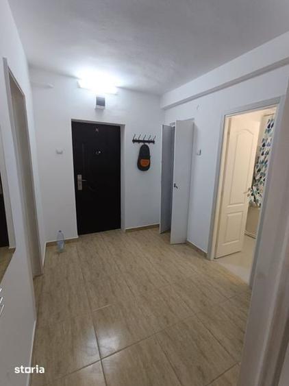 Apartament cu 2 camere decomandat în Est