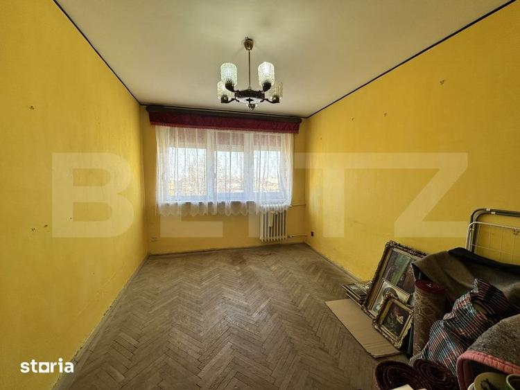 Apartament cu 3 camere decomandat în Valea Rosie