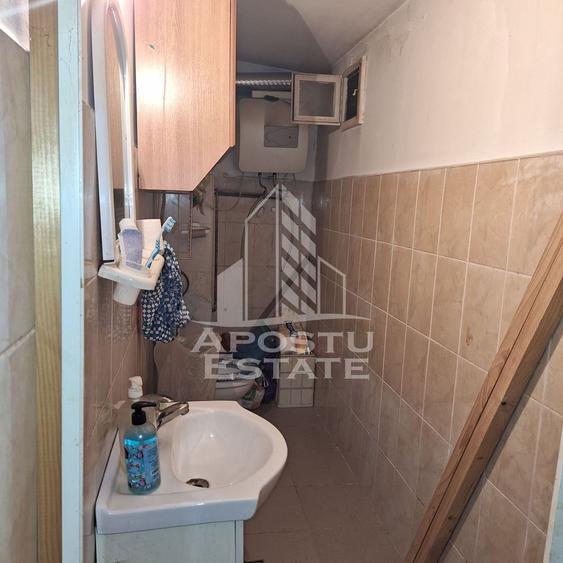 Casă individuală cu 5 camere cu Canalizare în Dorobanților