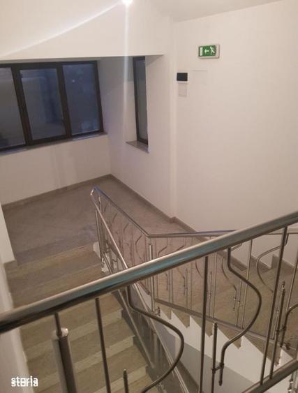 Spațiu comercial, de 1,288 mp, în Central