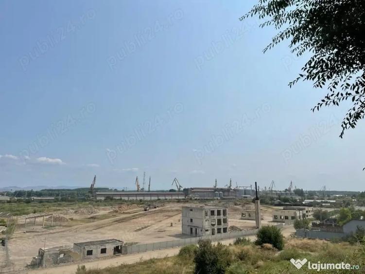 Teren de 63000 mp, în Centură