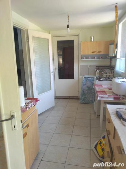 Casă cu 3 camere cu Teren 3052 Mp în Crivobara