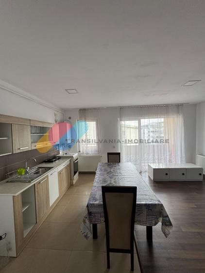 Apartament cu 3 camere decomandat în Florești