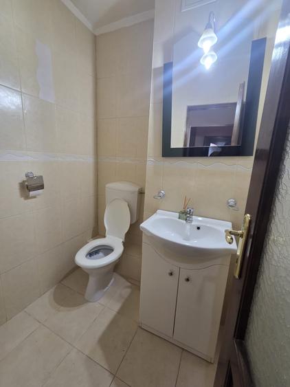 Apartament cu 3 camere decomandat în Zorilor