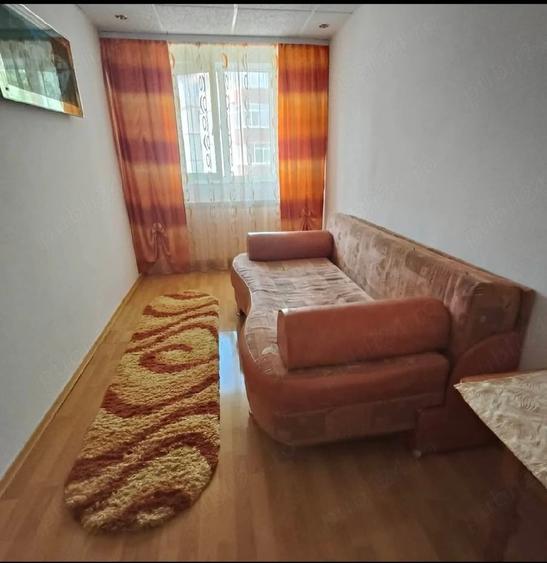 Apartament cu 2 camere semidecomandat în Exterior Vest