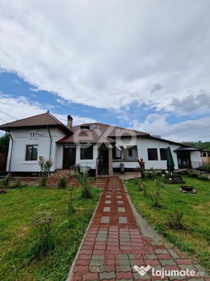 Casă cu 4 camere cu Teren 1200 Mp în Răzvad