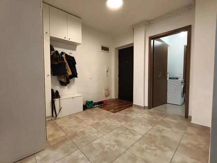 Apartament cu 3 camere decomandat, mobilat în Fundeni