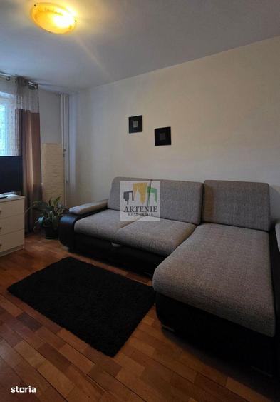 Apartament cu 4 camere, mobilat în Rahova