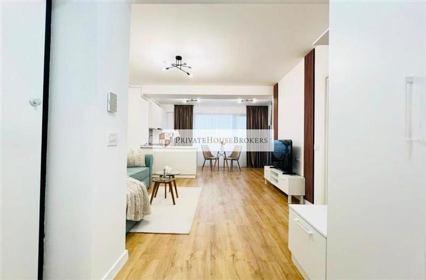 Apartament cu 2 camere semidecomandat, mobilat în Pipera