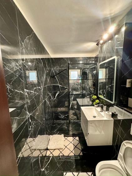 Apartament cu 2 camere semidecomandat în Lipovei
