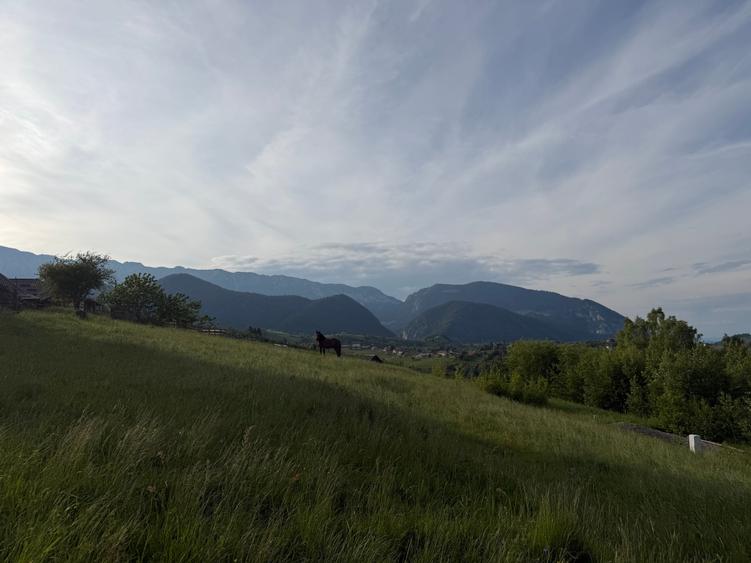Teren Construcții intravilan de 1400 mp, în Moieciu