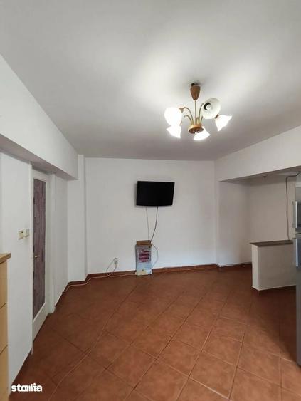 Apartament cu 2 camere în Calea Victoriei