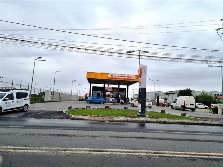Teren intravilan de 5000 mp, în Central
