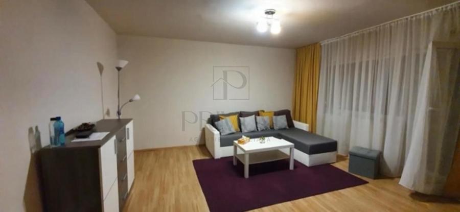 Apartament cu 2 camere semidecomandat, mobilat în Bucovina