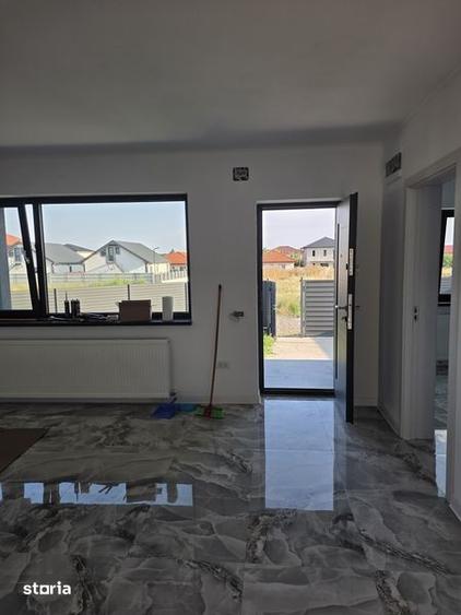 Casă cu 3 camere cu Teren 85 Mp în Valu lui Traian