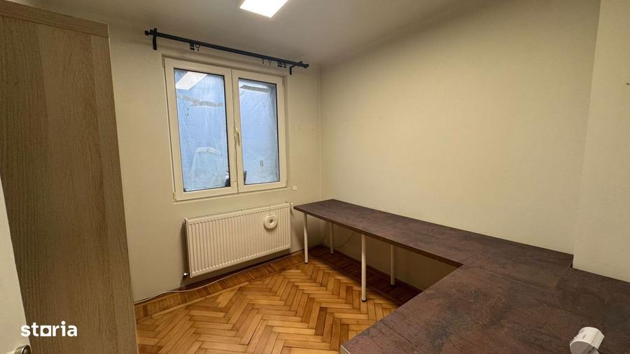 Apartament cu 3 camere în Vatra Luminoasă