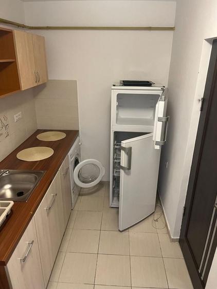 Garsonieră decomandată în Exterior Vest