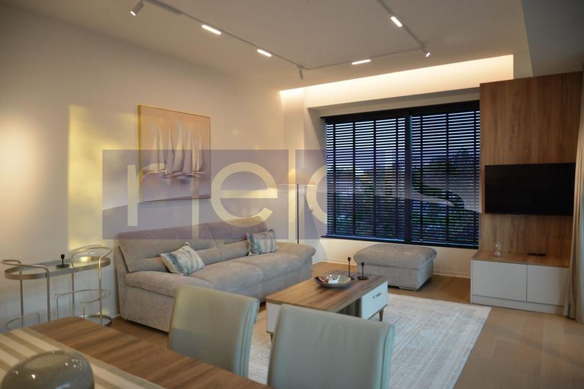 Apartament cu 3 camere semidecomandat, mobilat în Floreasca