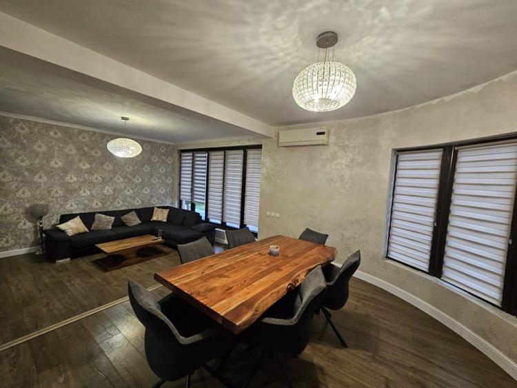 Casă individuală cu 5 camere cu Piscina în Cârcea