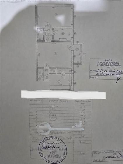 Apartament cu 2 camere semidecomandat în Podu Roș