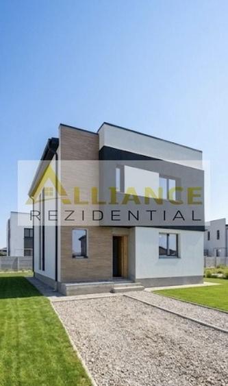 Casă individuală cu 5 camere cu Canalizare în Berceni