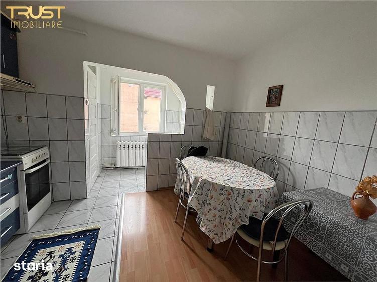 Apartament cu 2 camere decomandat în Est