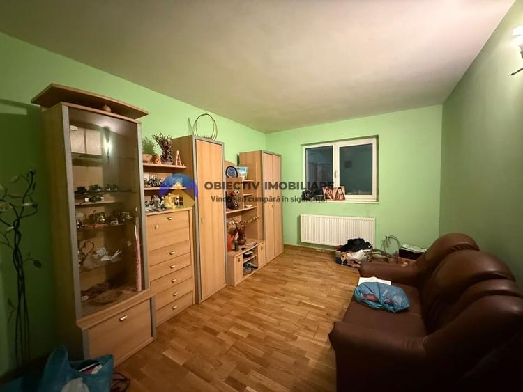 Casă individuală cu 4 camere cu Teren 350 Mp în 1 Mai