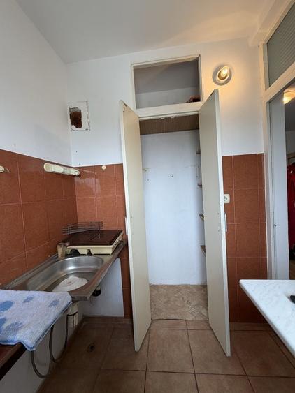 Garsonieră decomandată în Tineretului