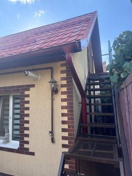 Casă individuală cu 2 camere cu Canalizare în Sud