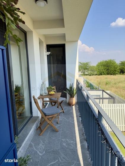 Apartament cu 3 camere semidecomandat în Tunari