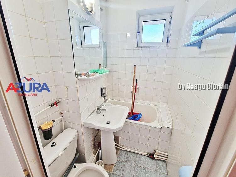 Apartament cu 2 camere semidecomandat, mobilat în Trivale