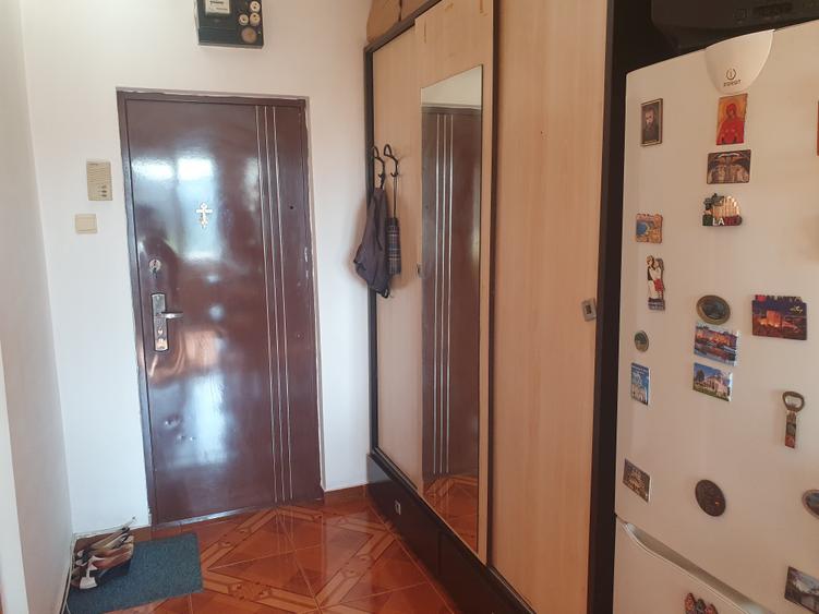Apartament cu 2 camere semidecomandat în Drumul Taberei