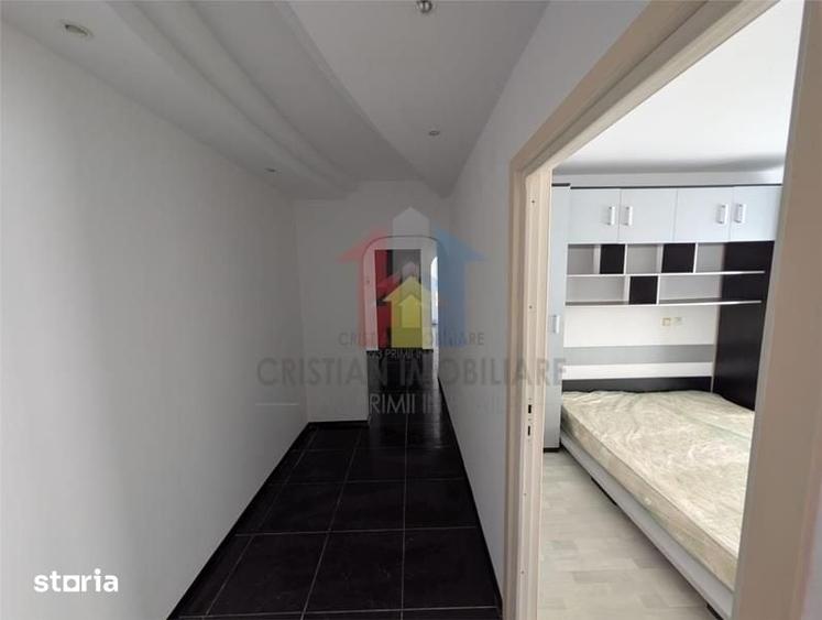 RENOVAT RECENT 3 camere, Calarasi 4, PARTIAL MOBILAT - 1