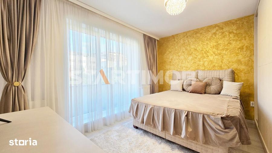 Apartament cu 3 camere decomandat în Tractorul