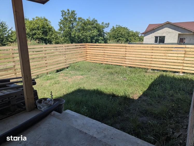 Casă cu 4 camere cu Teren 420 Mp în Crevedia