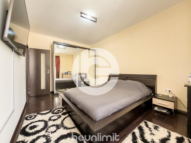 Apartament cu 3 camere semidecomandat, mobilat în Turnișor