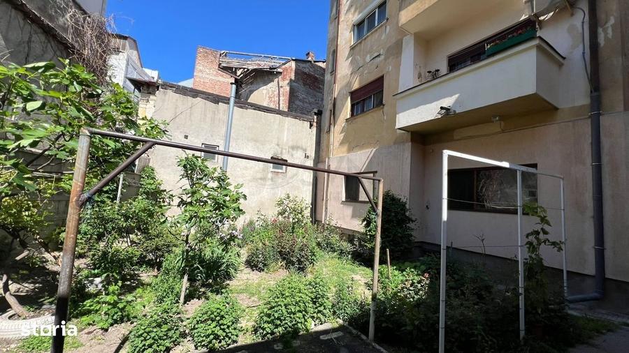 Apartament cu 3 camere, mobilat în Gara de Nord